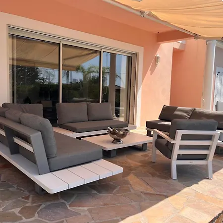 Petit Boucharel Villa